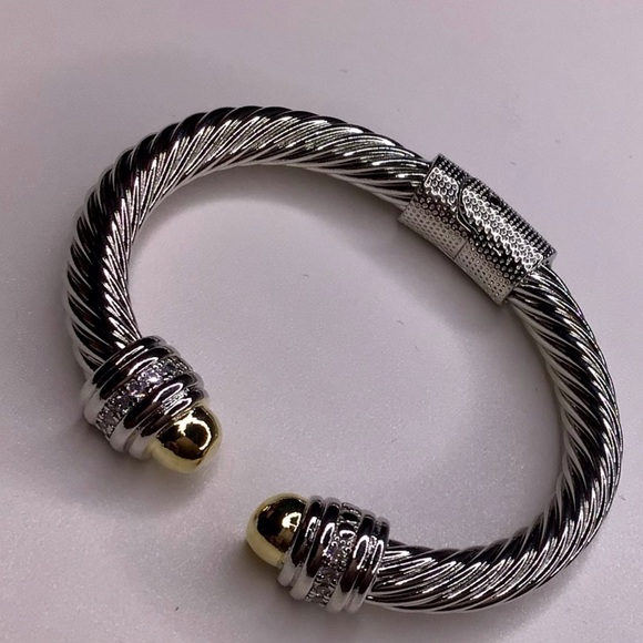 TWO TONE CABLE CUFF BRACELET - Picture 1 of 3